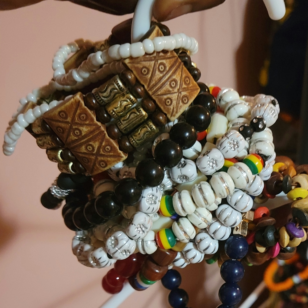 Single Hand Bead